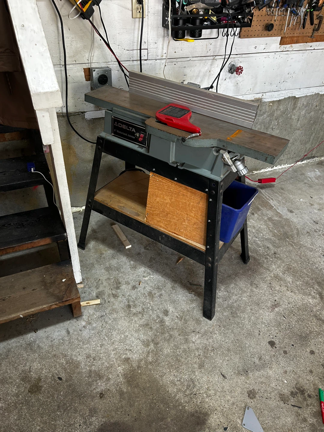 DELTA 6" Motorized Jointer