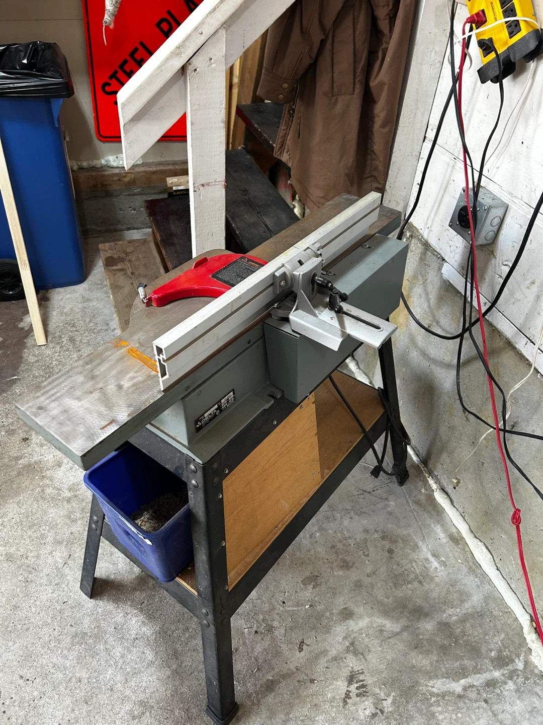 DELTA 6" Motorized Jointer - photo 3