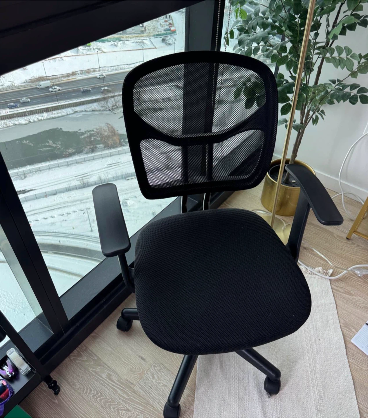 Office Chair with Armrests - photo 2
