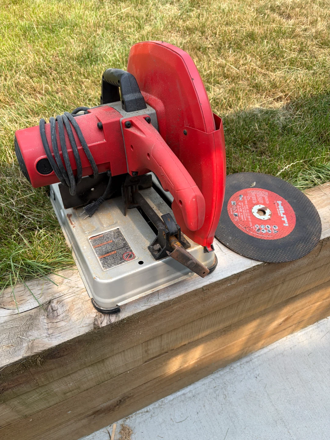 Milwaukee 14" Abrasive Cut-Off Machine - photo 3