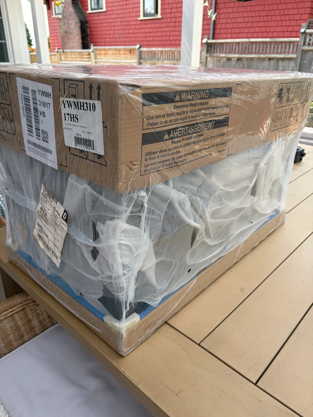 New Whirlpool Microwave Oven - Model YWMH31017HS