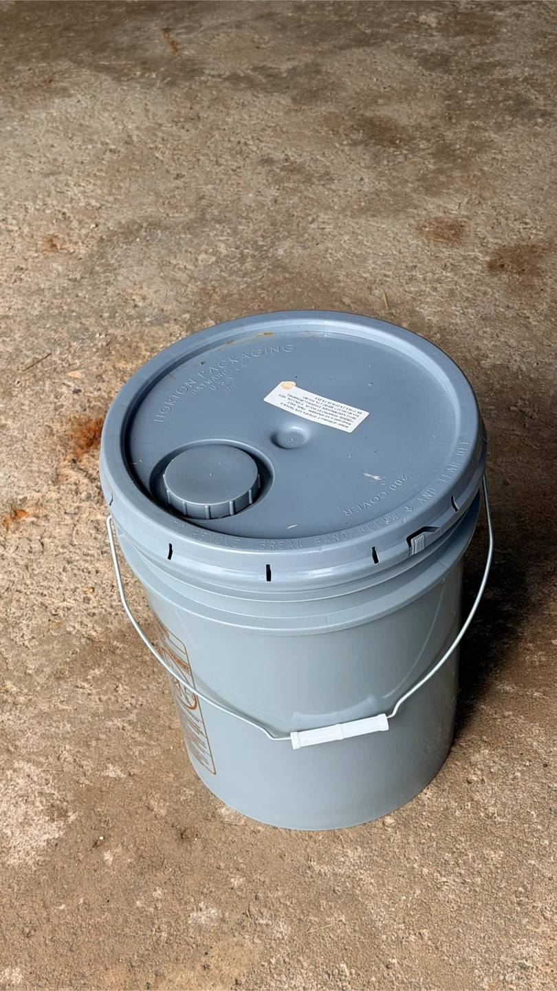 Brand New Rona Pro Select 400 Interior Latex Paint – 18.3 L
