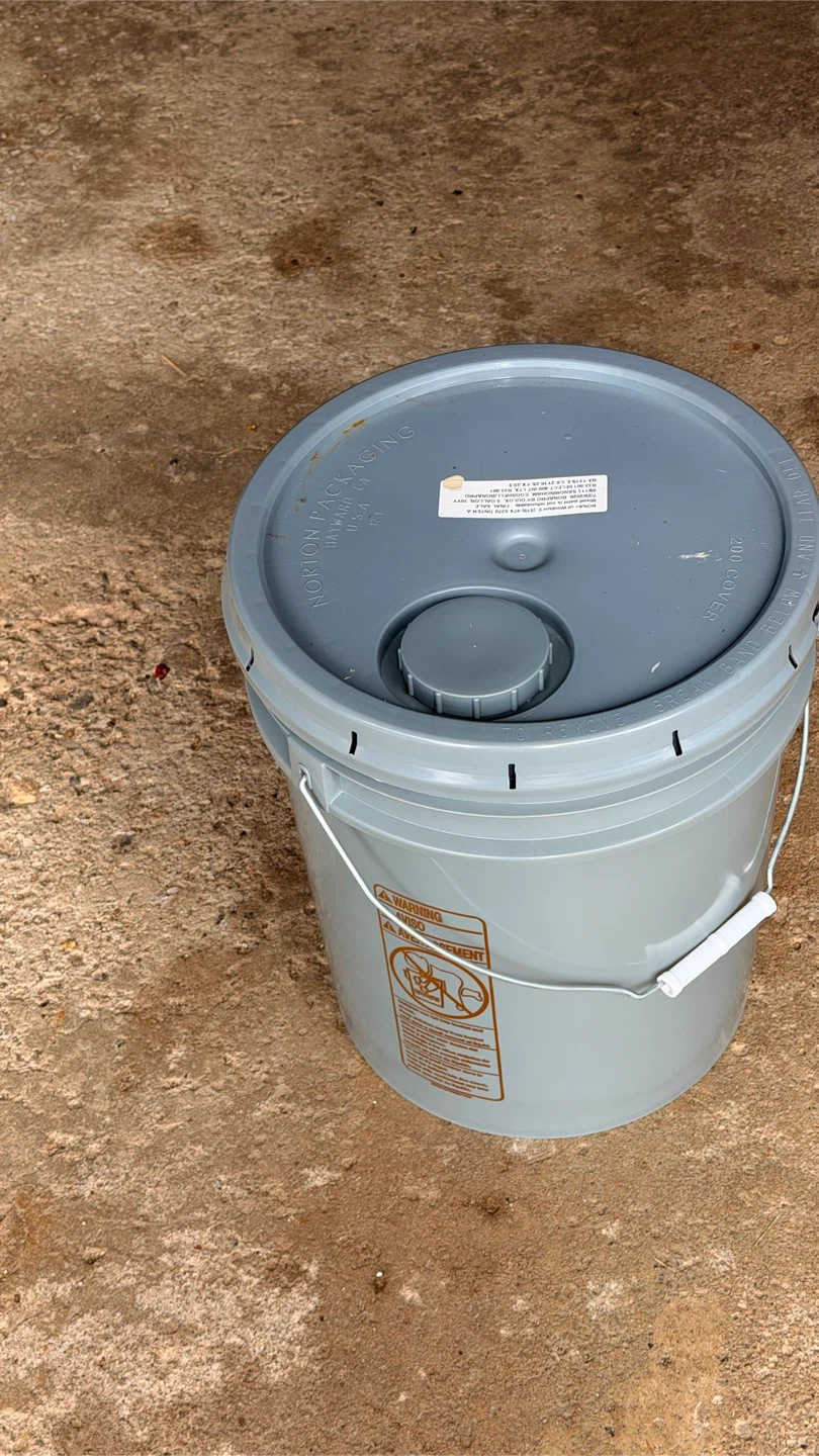 Brand New Rona Pro Select 400 Interior Latex Paint – 18.3 L - photo 2