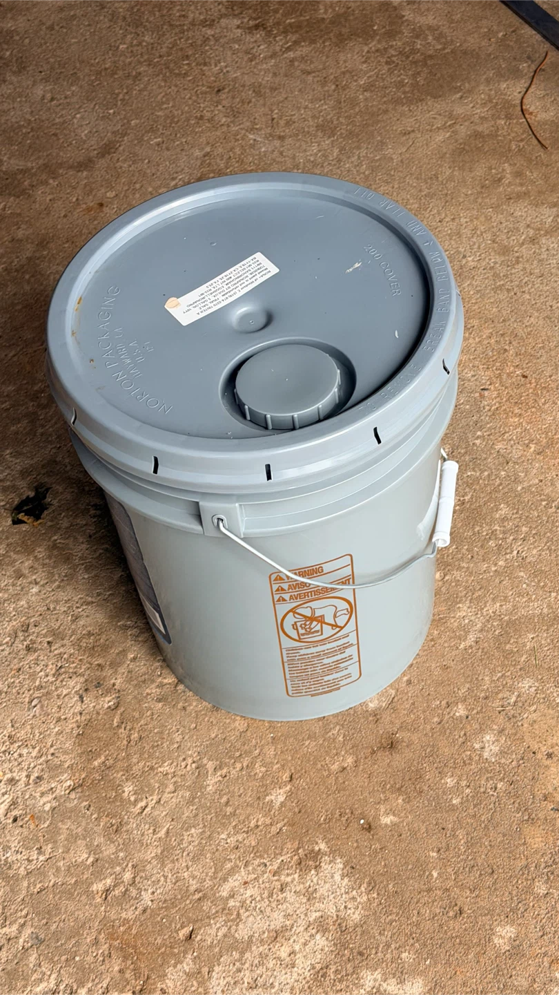Brand New Rona Pro Select 400 Interior Latex Paint – 18.3 L - photo 5