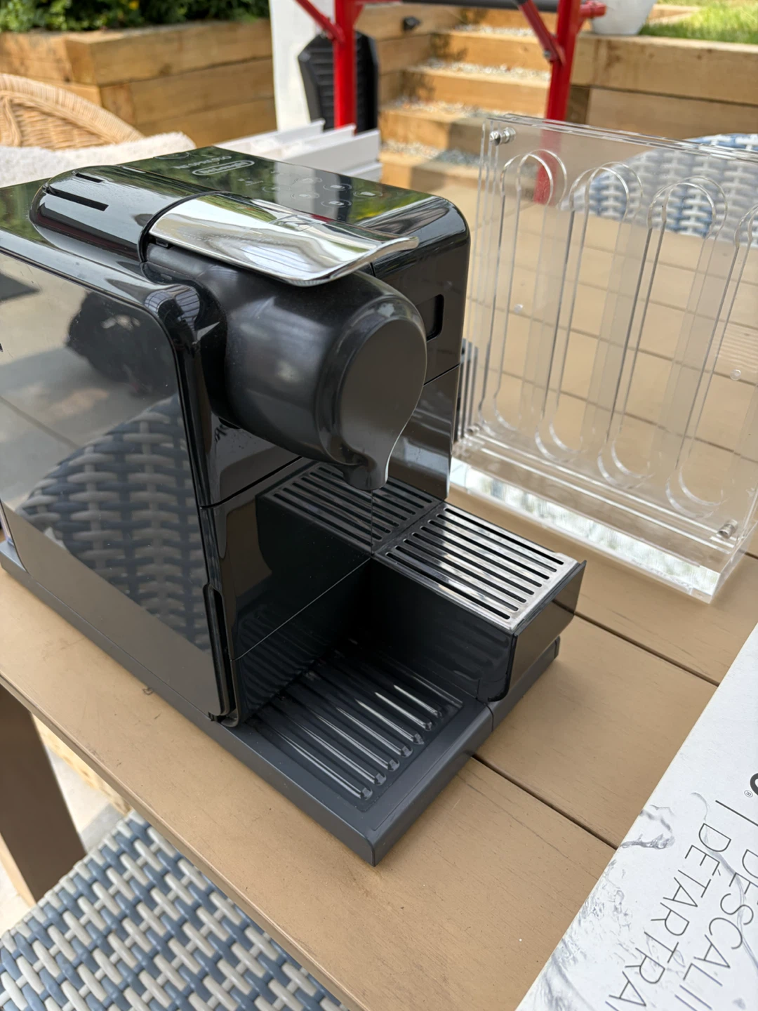 Nespresso DeLonghi Coffee Machine - photo 2