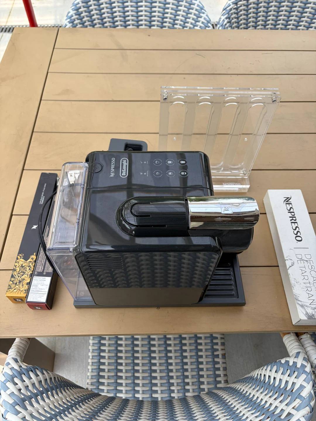 Nespresso DeLonghi Coffee Machine - photo 3