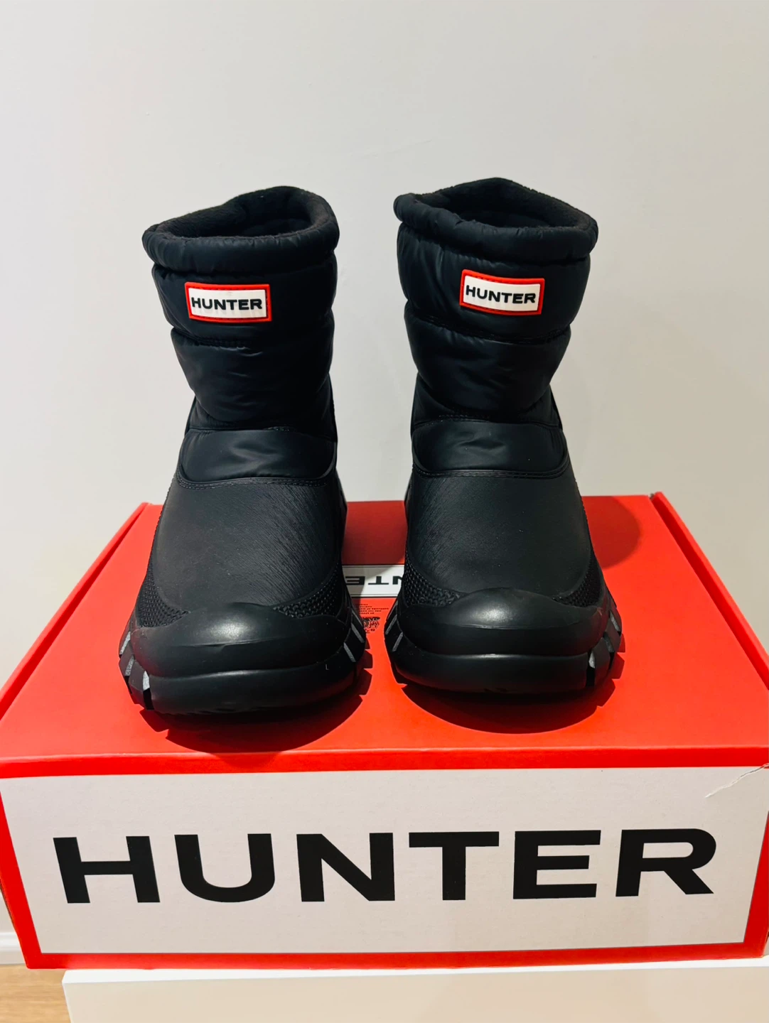 Hunter Womens Intrepid Short Snow Boots - Black - Size 9