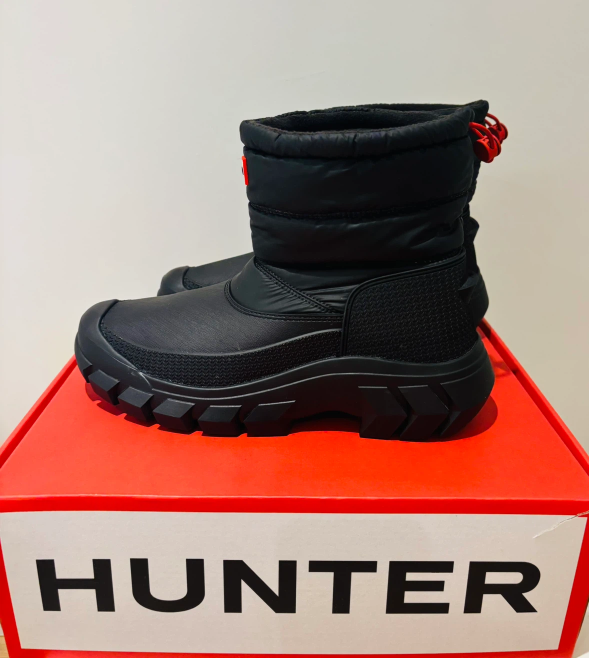 Hunter Womens Intrepid Short Snow Boots - Black - Size 9 - photo 2