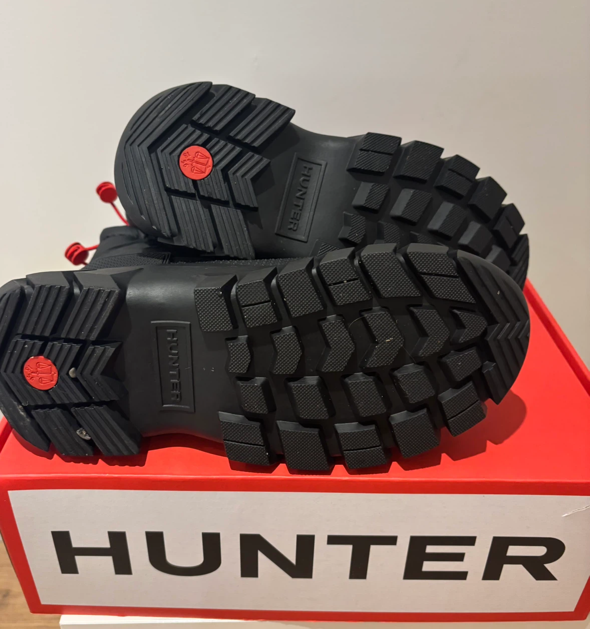 Hunter Womens Intrepid Short Snow Boots - Black - Size 9 - photo 4