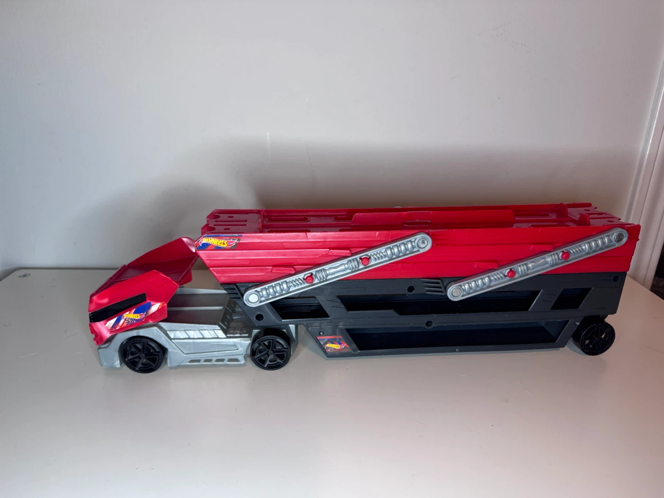 Hot Wheels Car Carrier Toy Truck