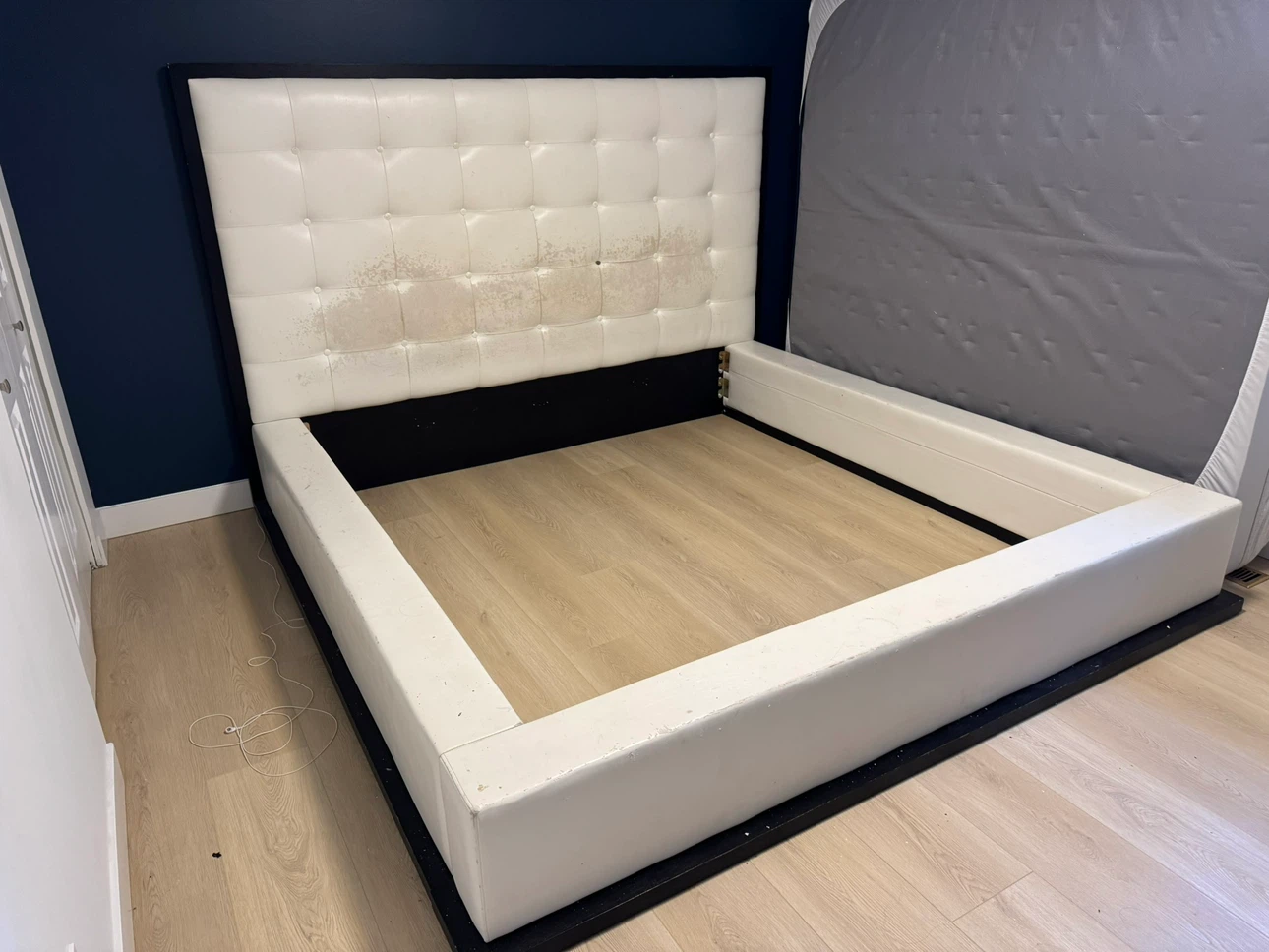 White Faux Leather Platform Bed Frame with Tufted Headboard
