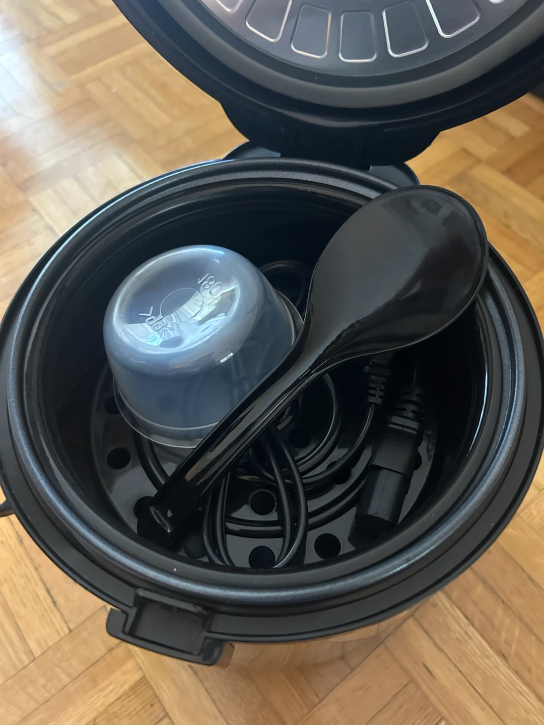 Rice Cooker - never used - photo 2