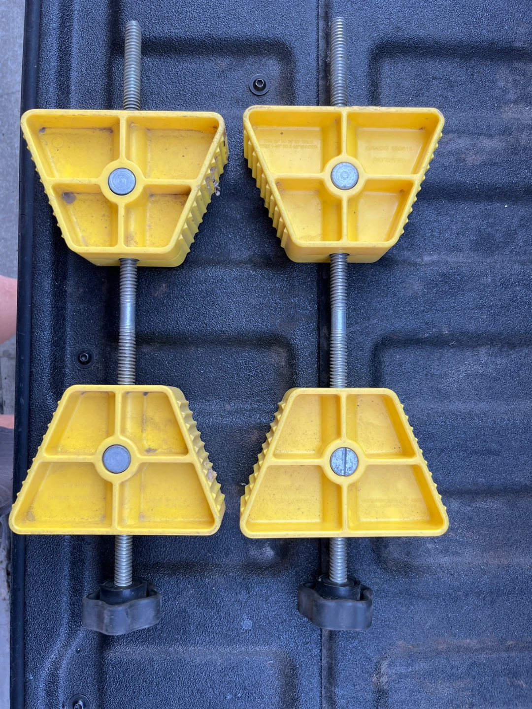 Trailer wheel stabilizer