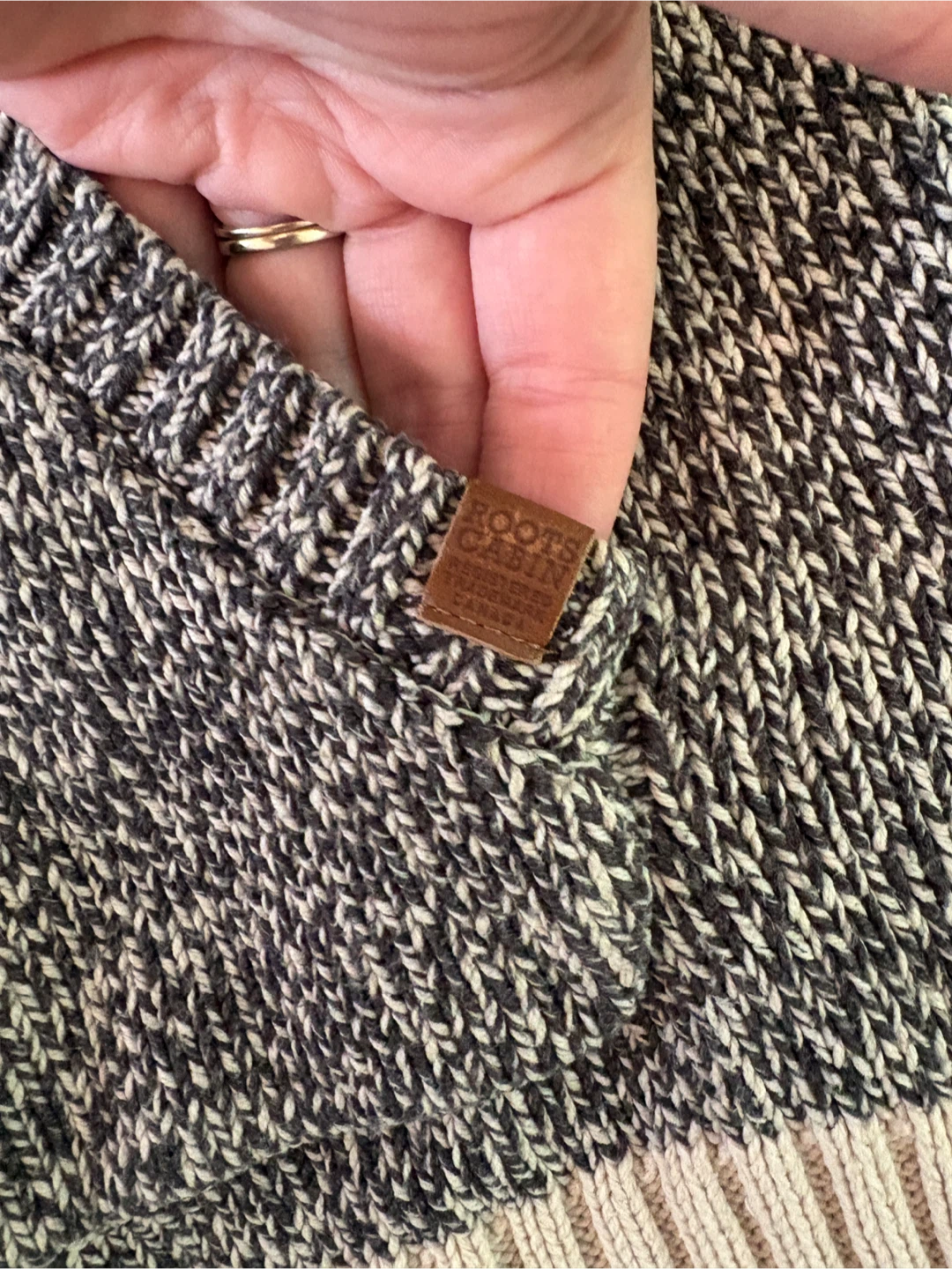 Roots Cabin Hooded Sweater (kids 11-12) - photo 2