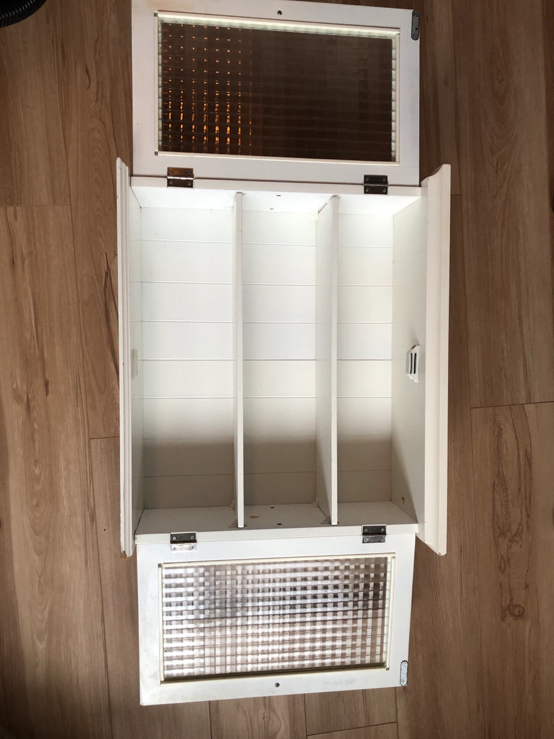 Storage Cabinet/Shelf - photo 2