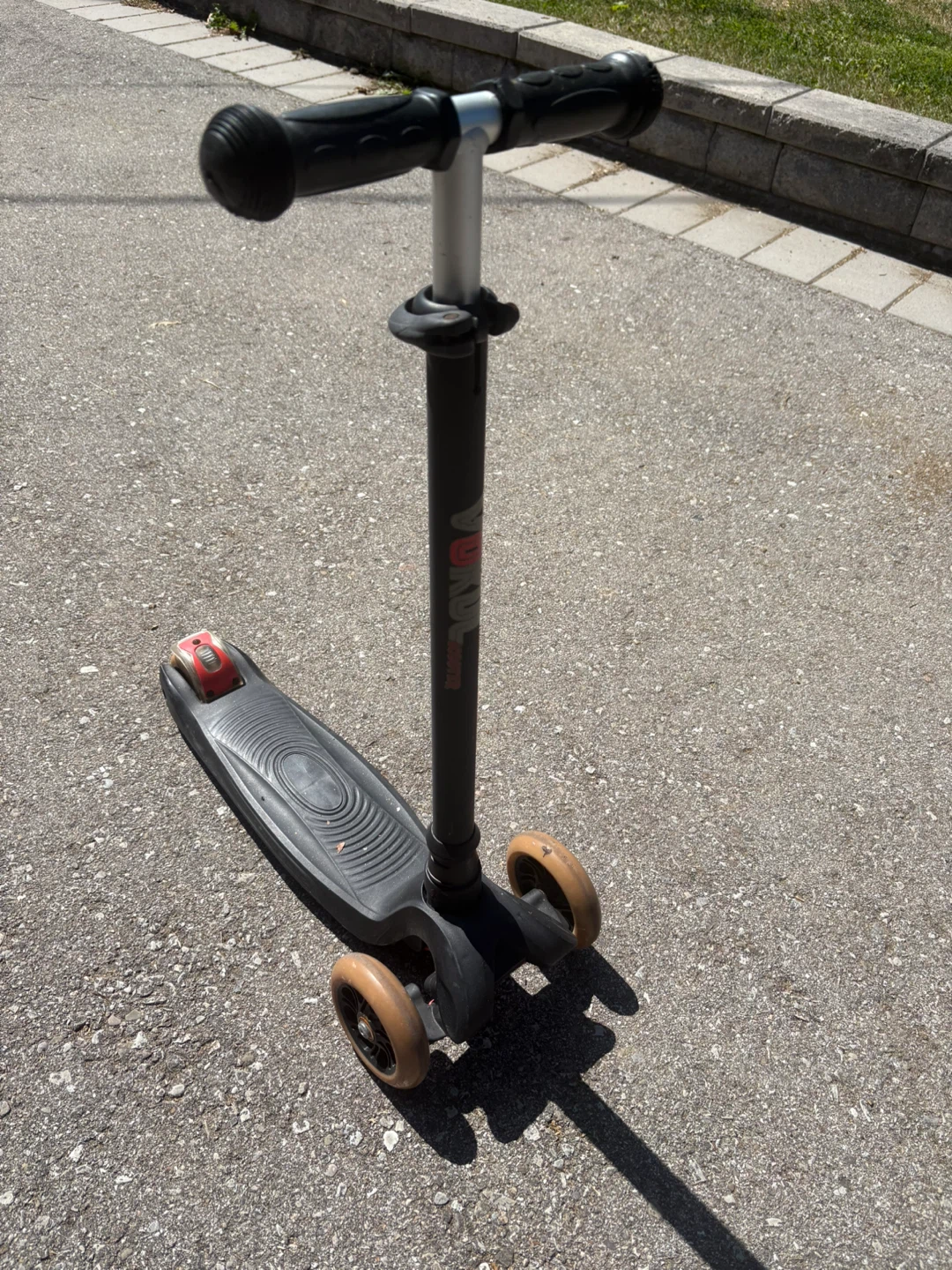 Yvolution Y Glider 3-Wheel Scooter