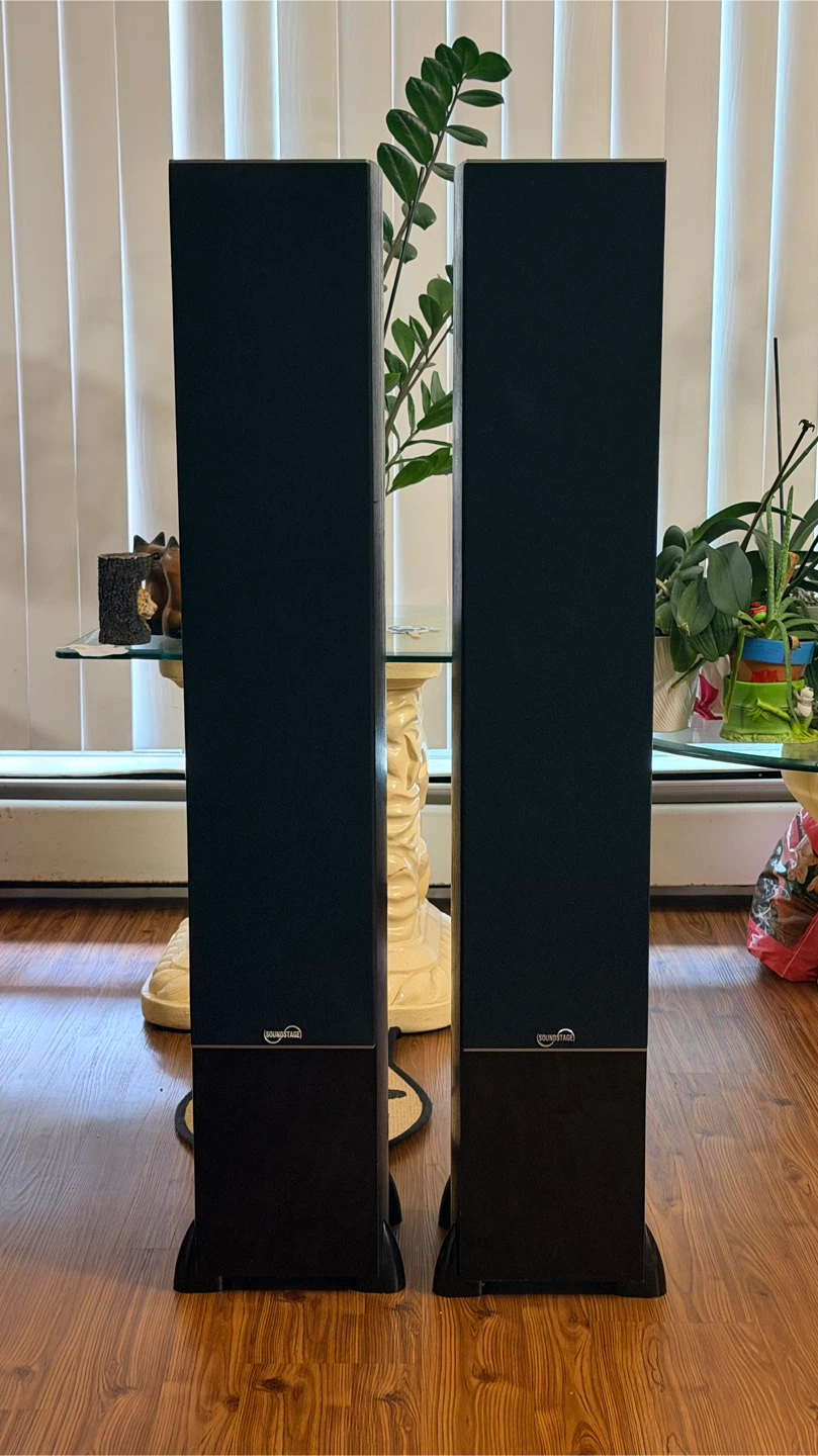 Soundstage Stage 3D5 Floorstanding Speakers