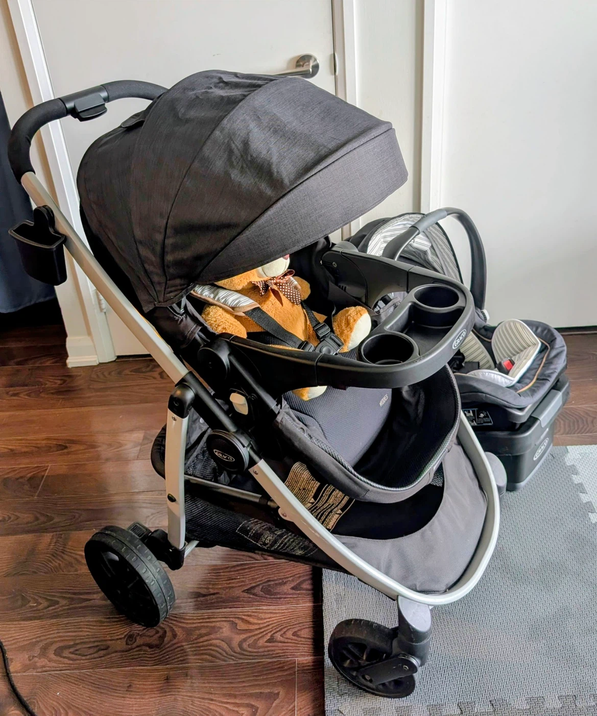 Graco Stroller and Car Seat Travel System - photo 2