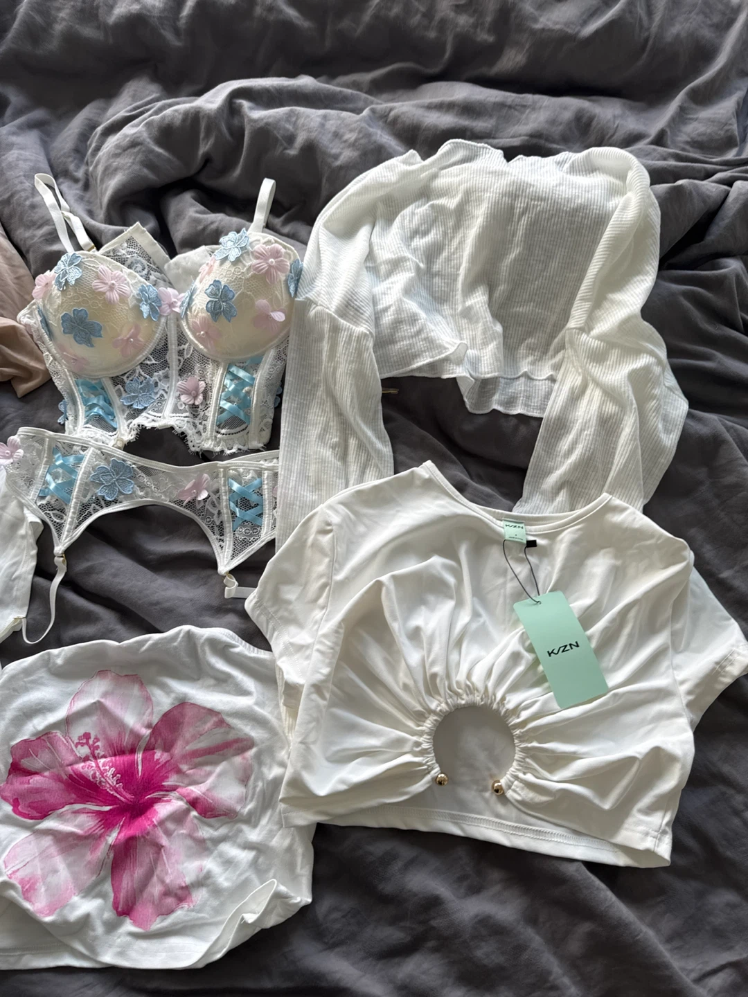 Bundle Women's Tops - photo 3