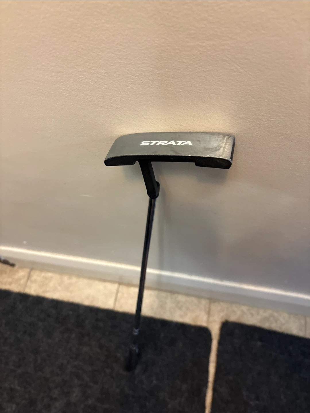 Strata Golf Putter