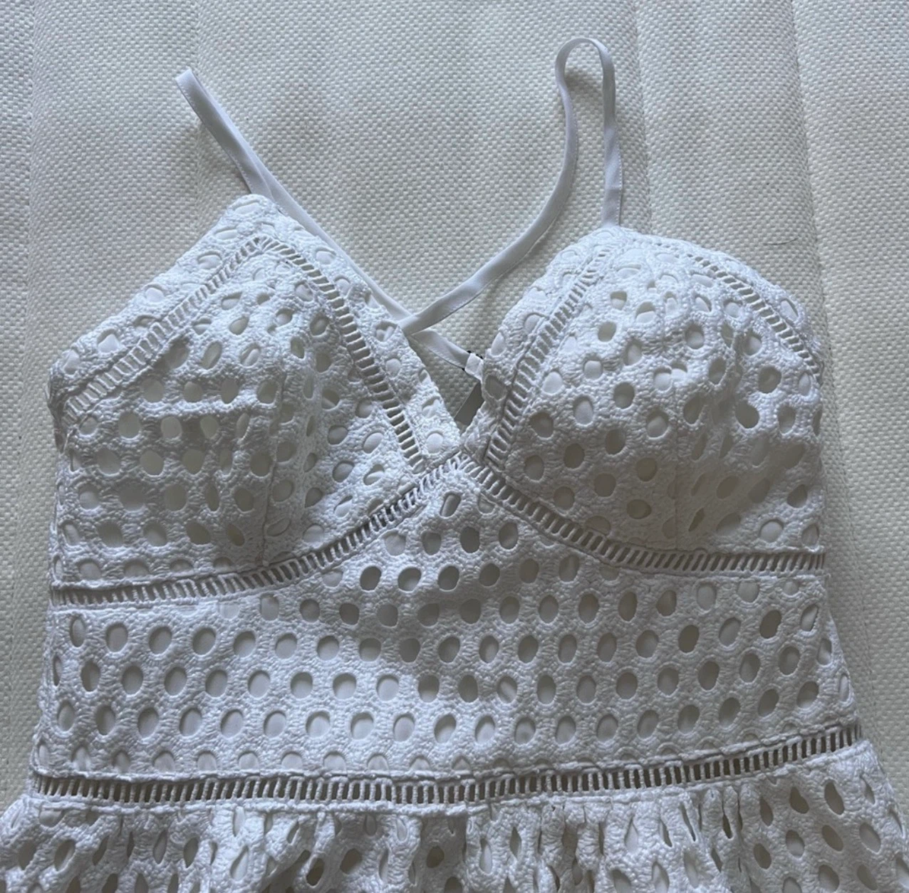 Abercrombie White Eyelet Dress - new with tags - photo 2