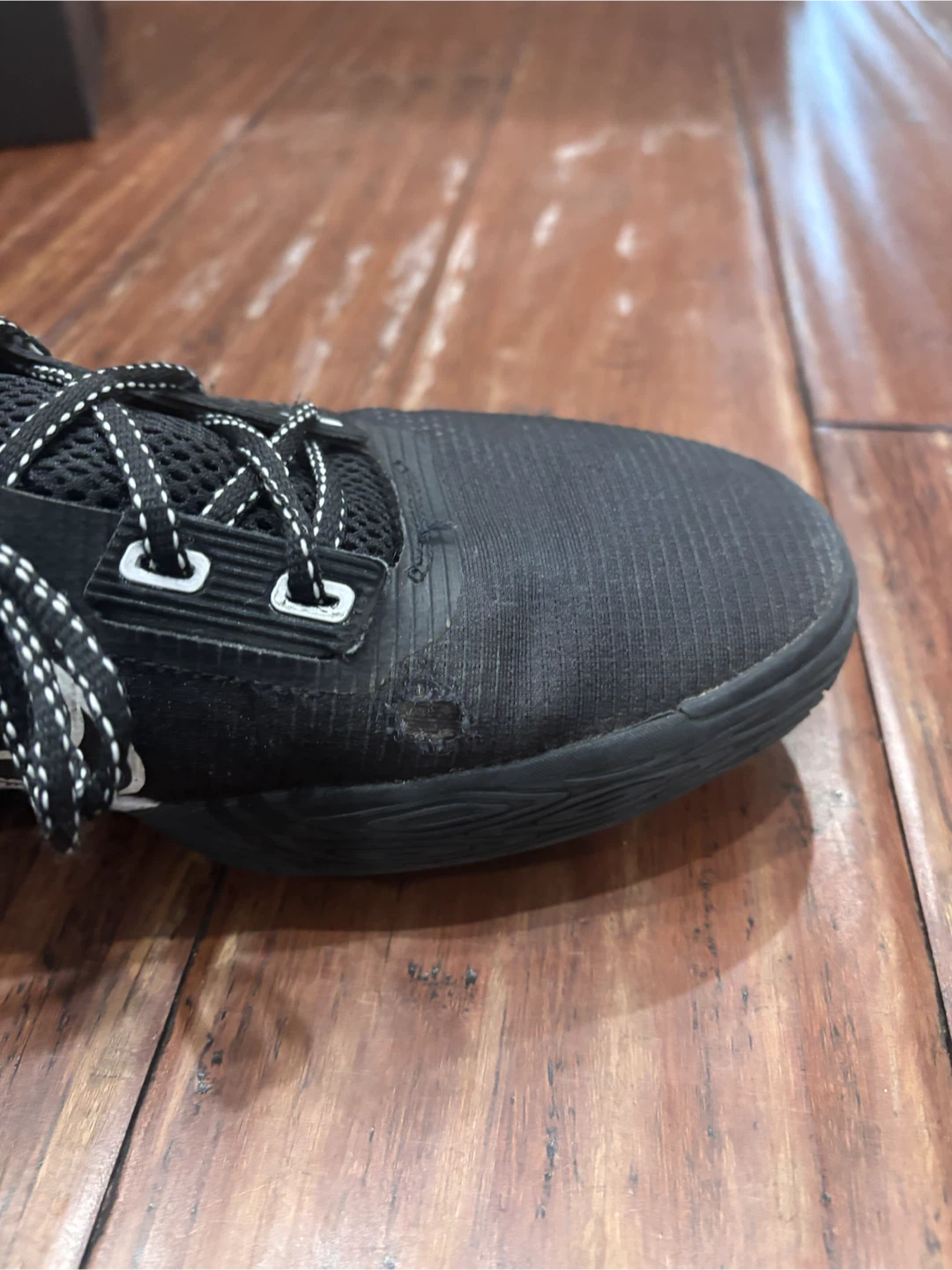 Nike Kyrie Basketball Shoes - photo 4
