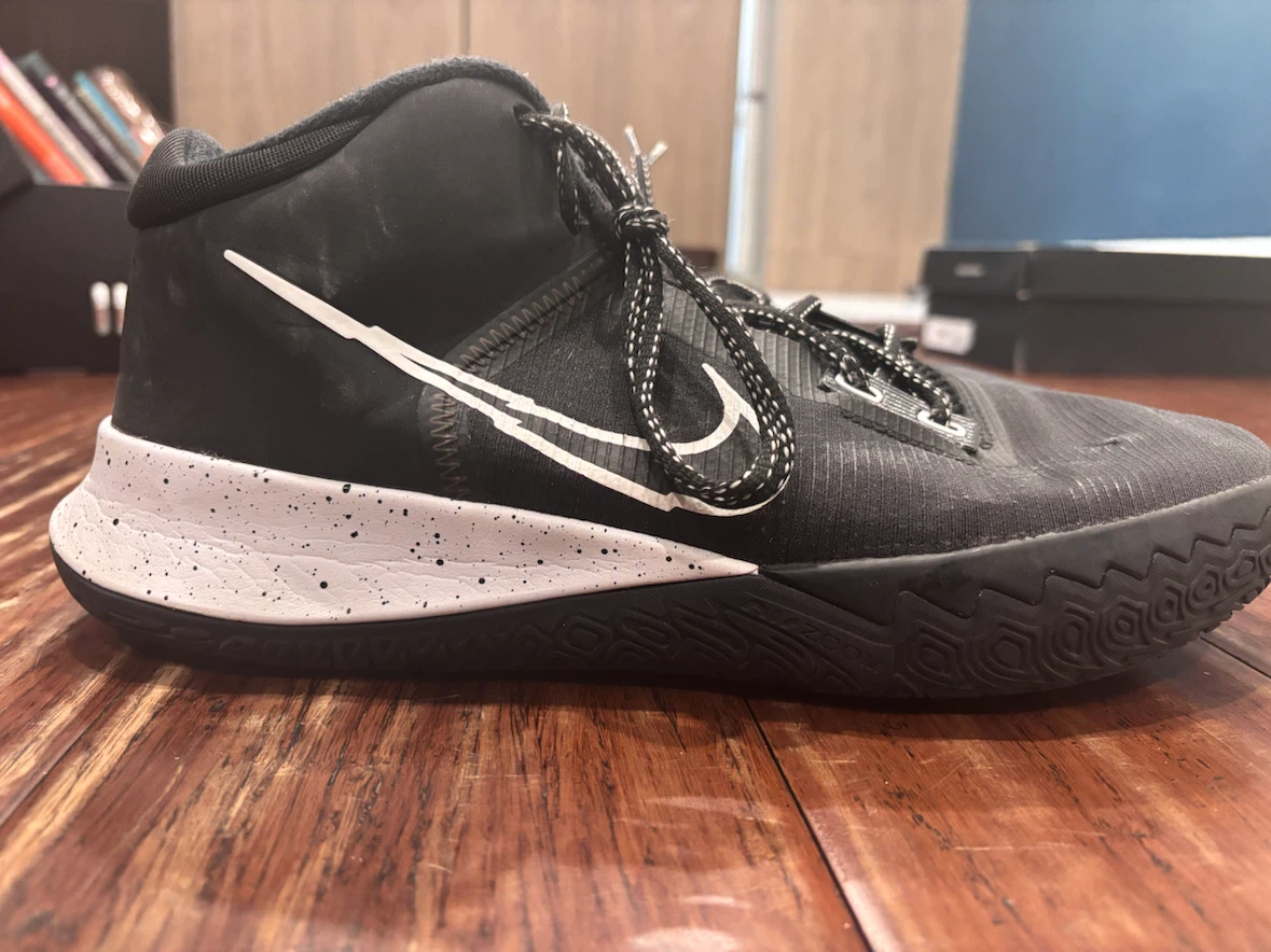 Nike Kyrie Basketball Shoes