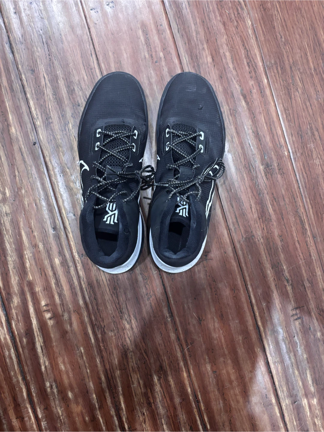Nike Kyrie Basketball Shoes - photo 2
