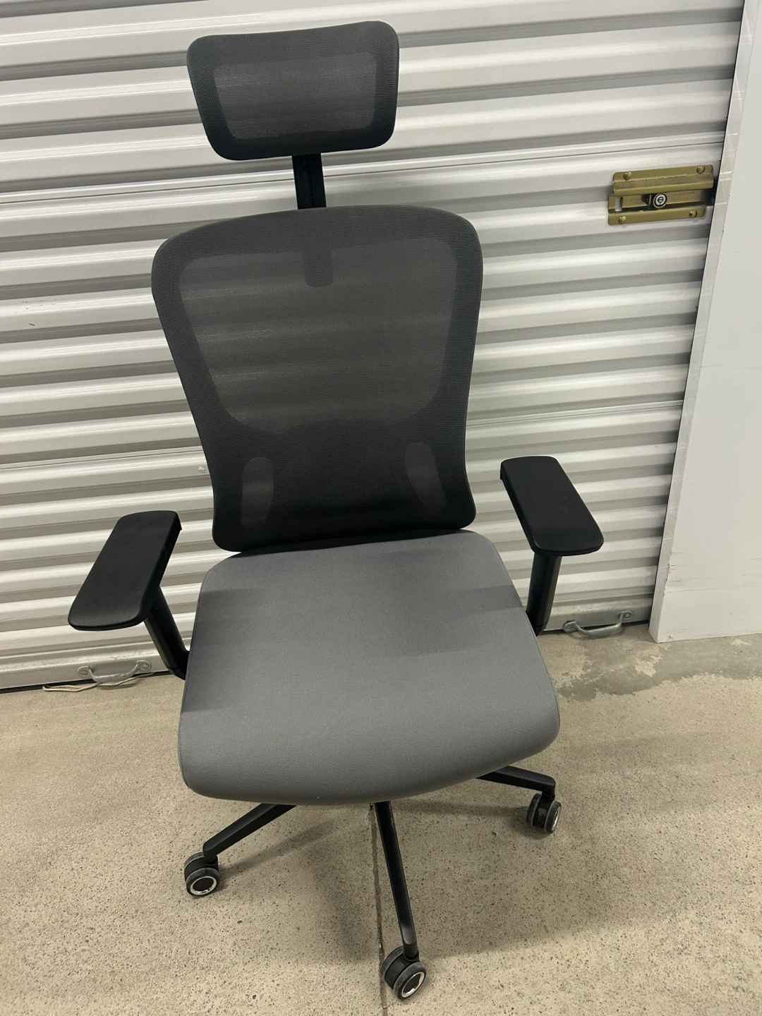 New Ergonomic Mesh Office Chair with Headrest