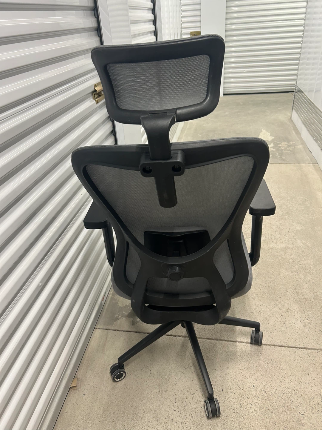 New Ergonomic Mesh Office Chair with Headrest - photo 4