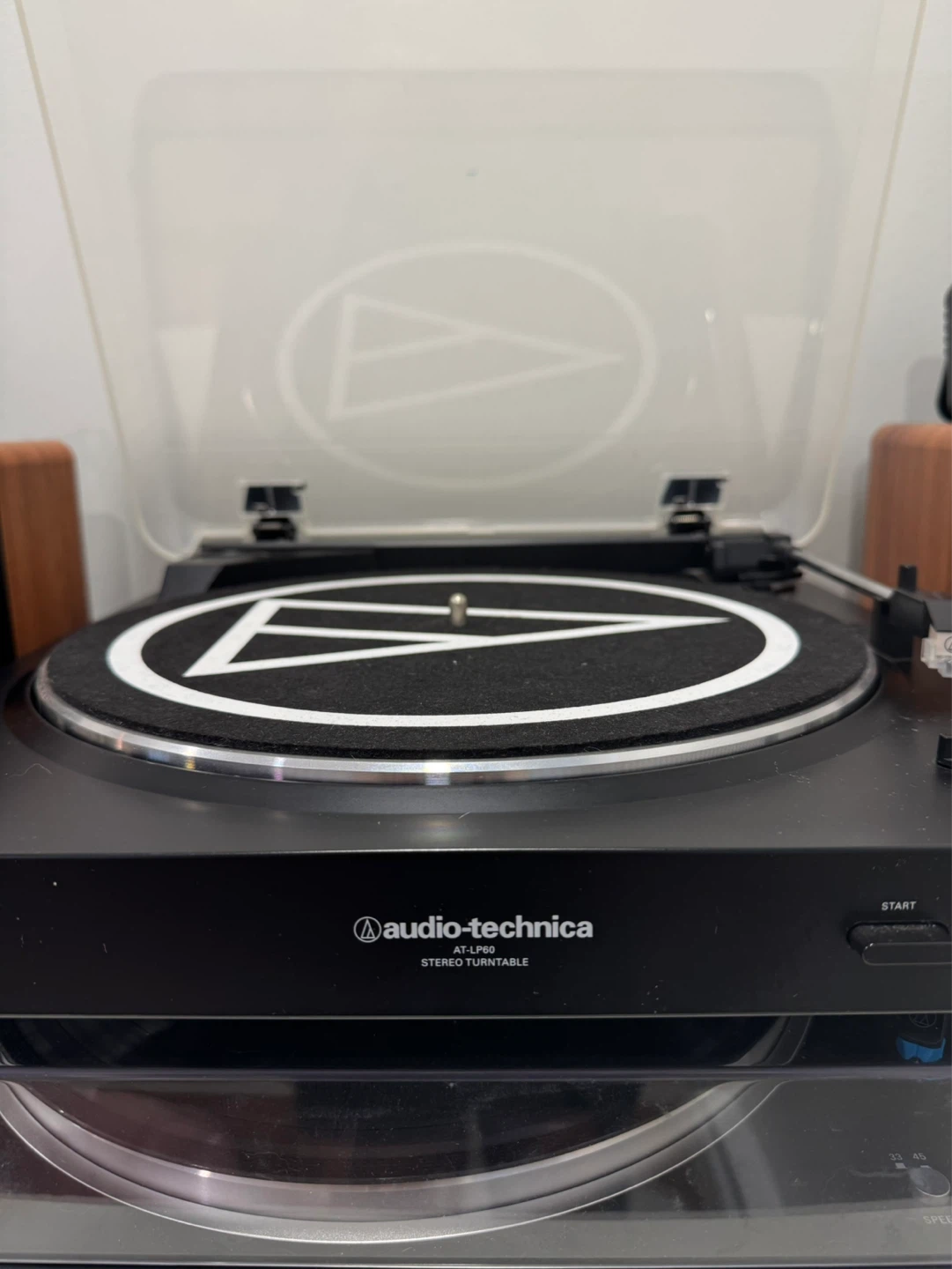 Audio-Technica AT-LP60 Stereo Turntable - photo 2