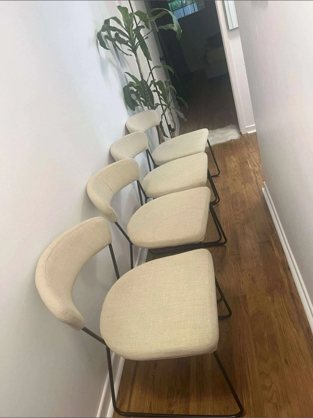 Set of 4 Modern Dining Chairs - photo 2