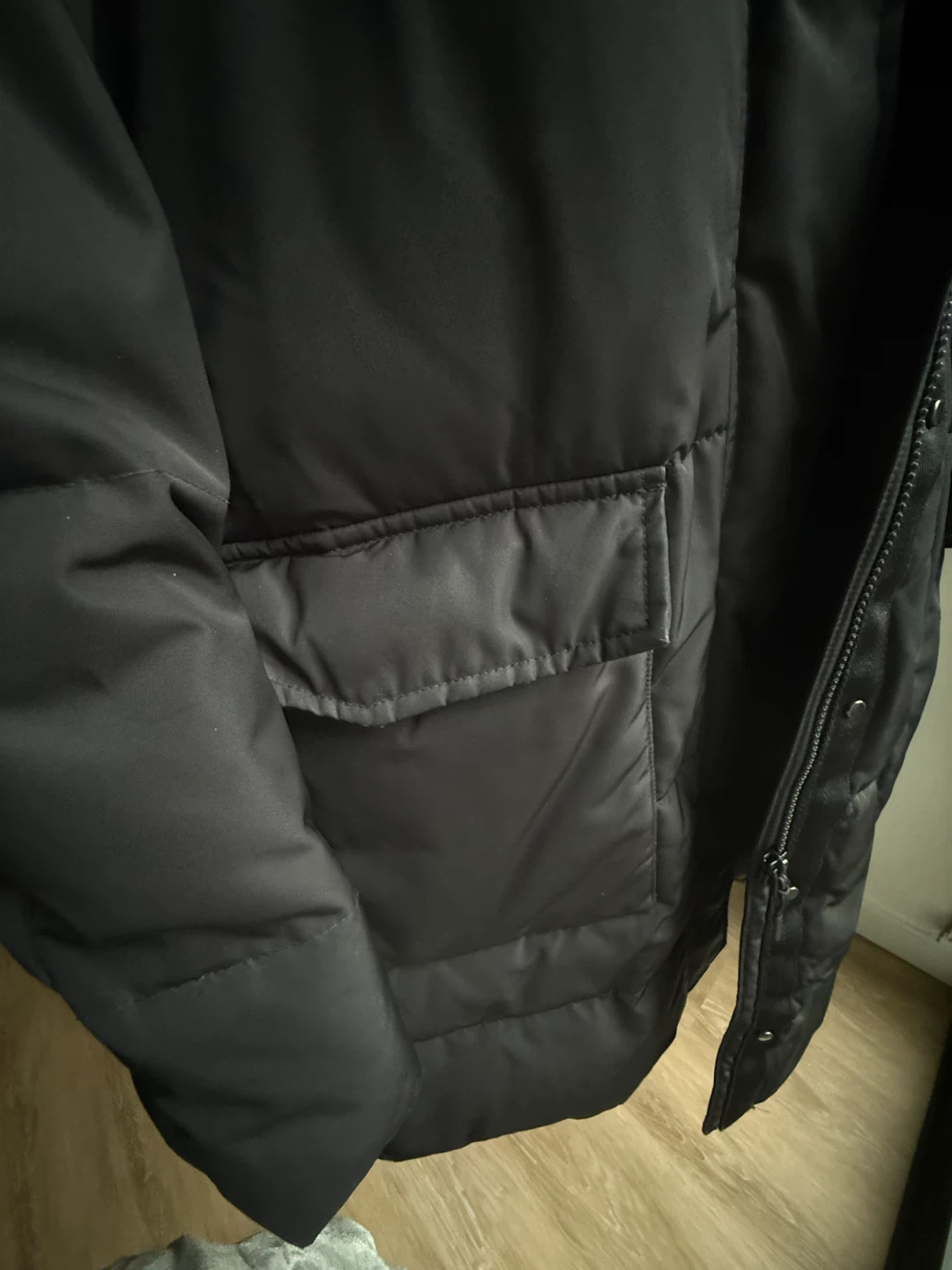 Everlane Renew Long Parka in Black Size S - photo 3