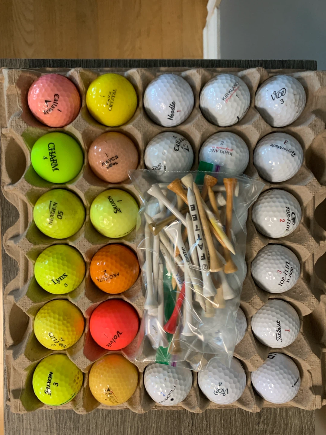 Assorted Used Golf Balls and Tees (30 each) - photo 3