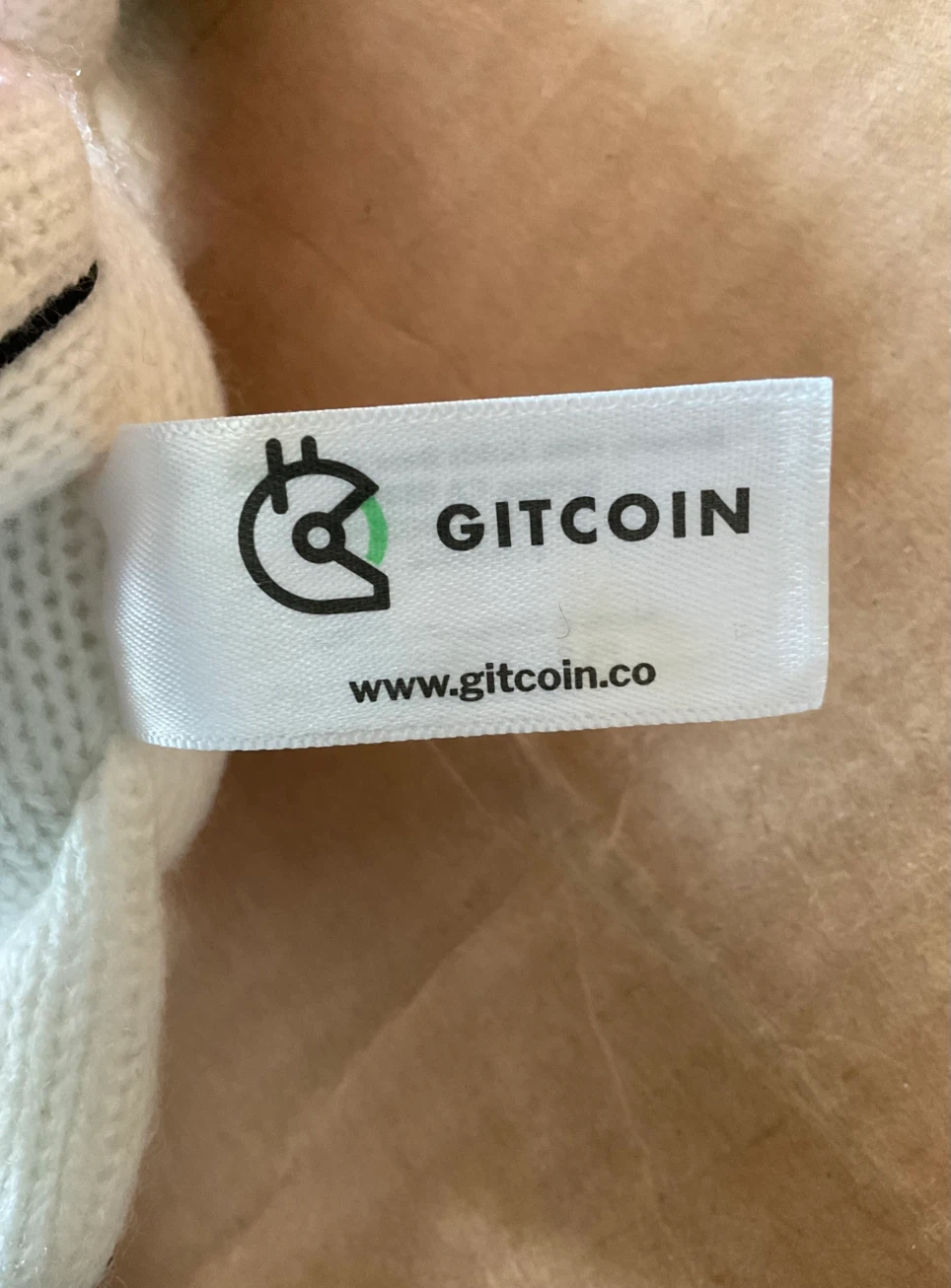 Gitcoin Plush Robot (rare Crypto / Web3 Swag Collectible) - photo 4