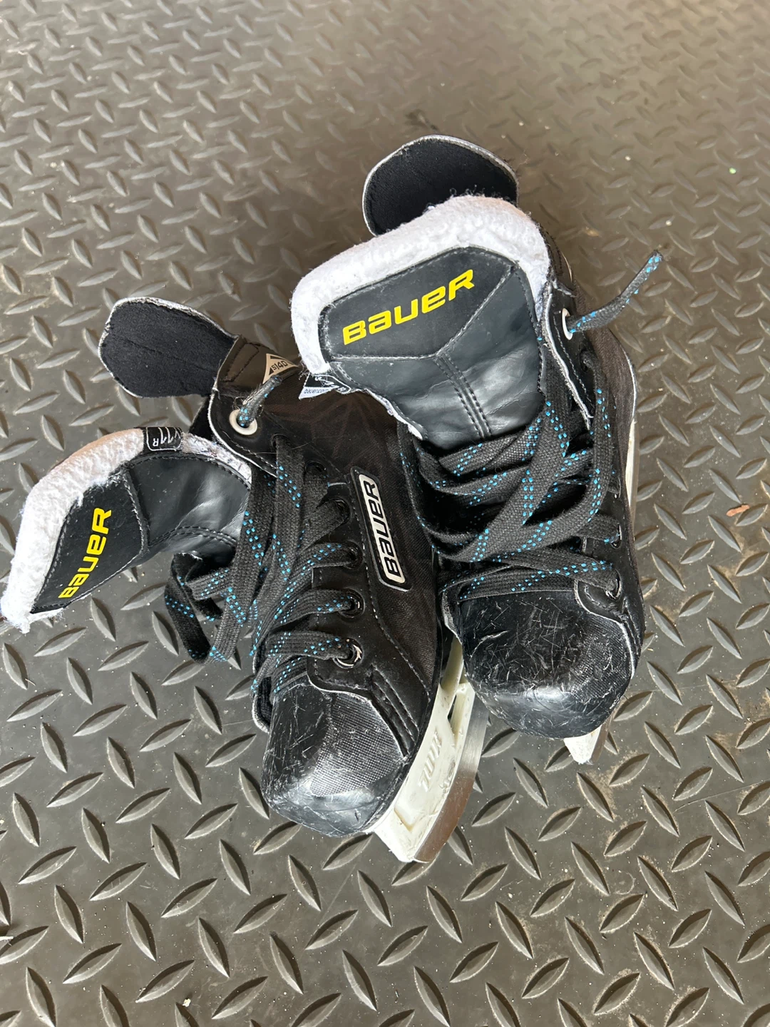 Bauer Hockey Skates -11y