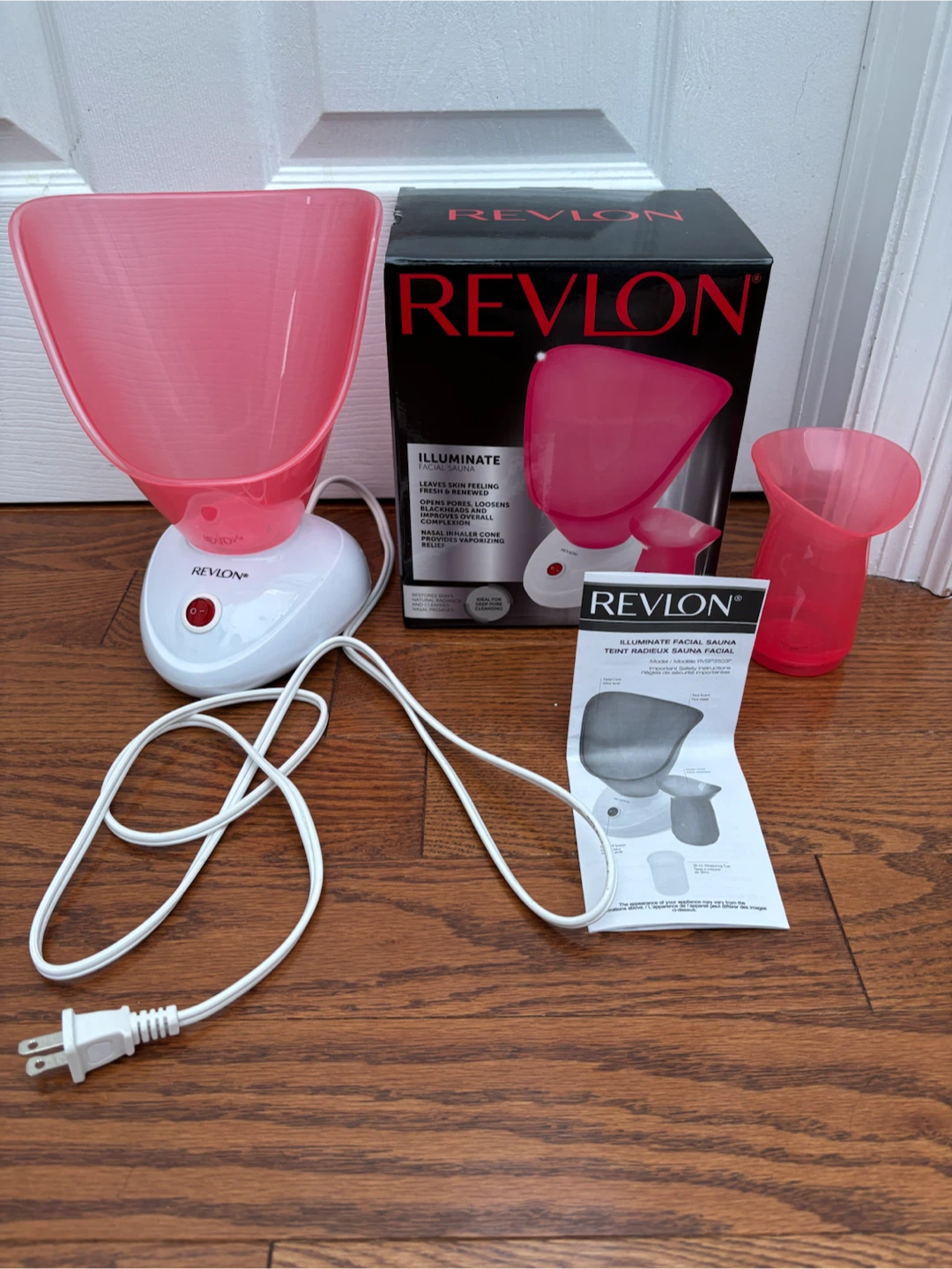 Revlon Illuminate Facial Sauna with Nasal Inhaler Cone