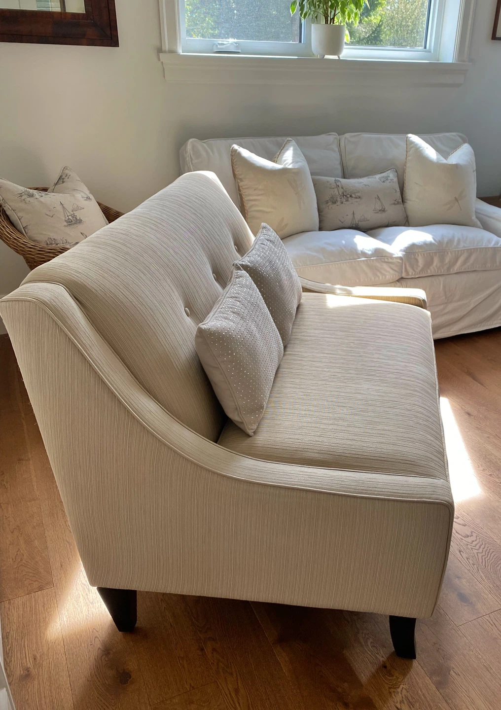 ⭐️Beautiful Custom Casalife Loveseat And Cushions⭐️ - photo 2