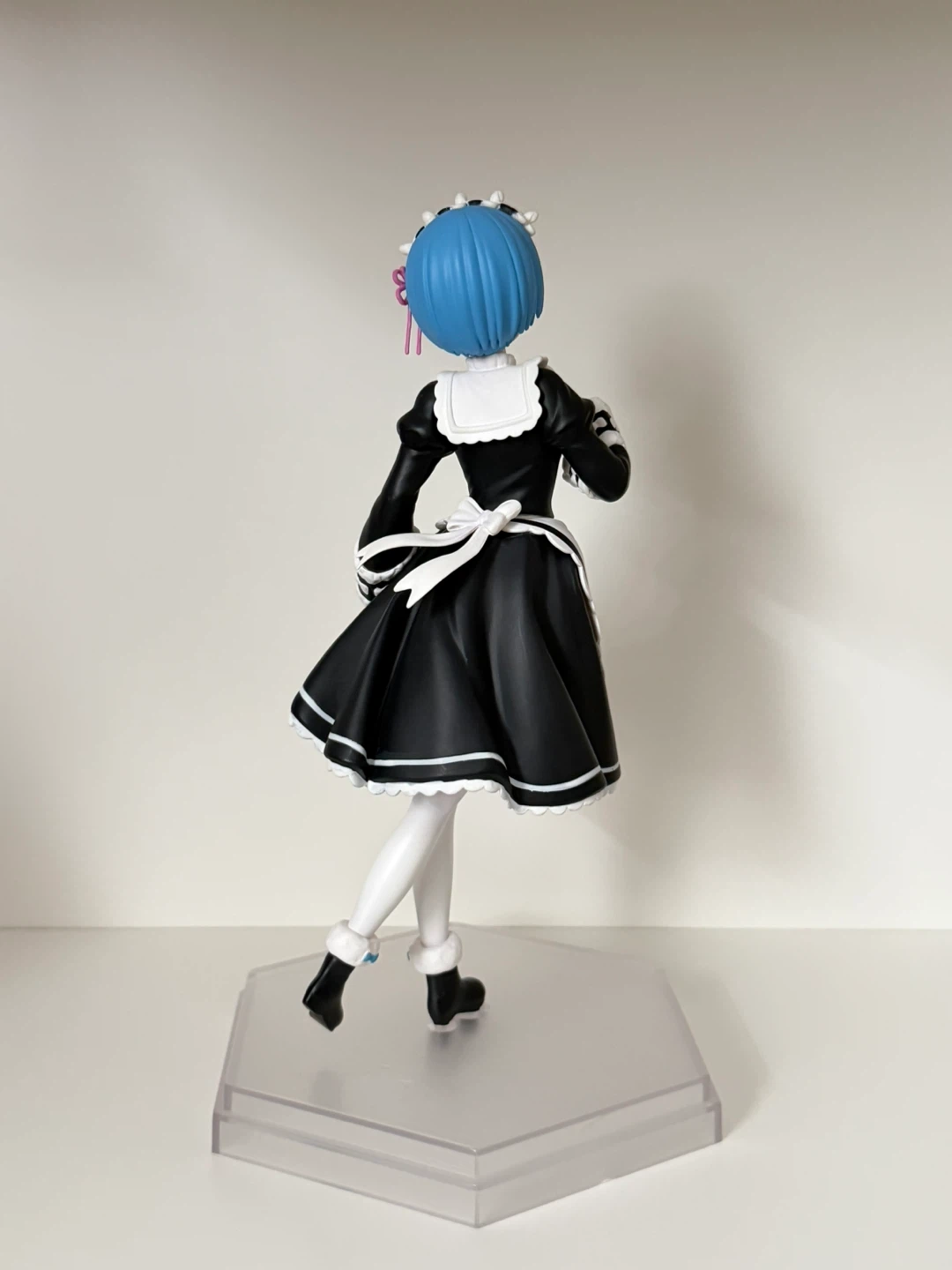 Rem Maid Figure - photo 2