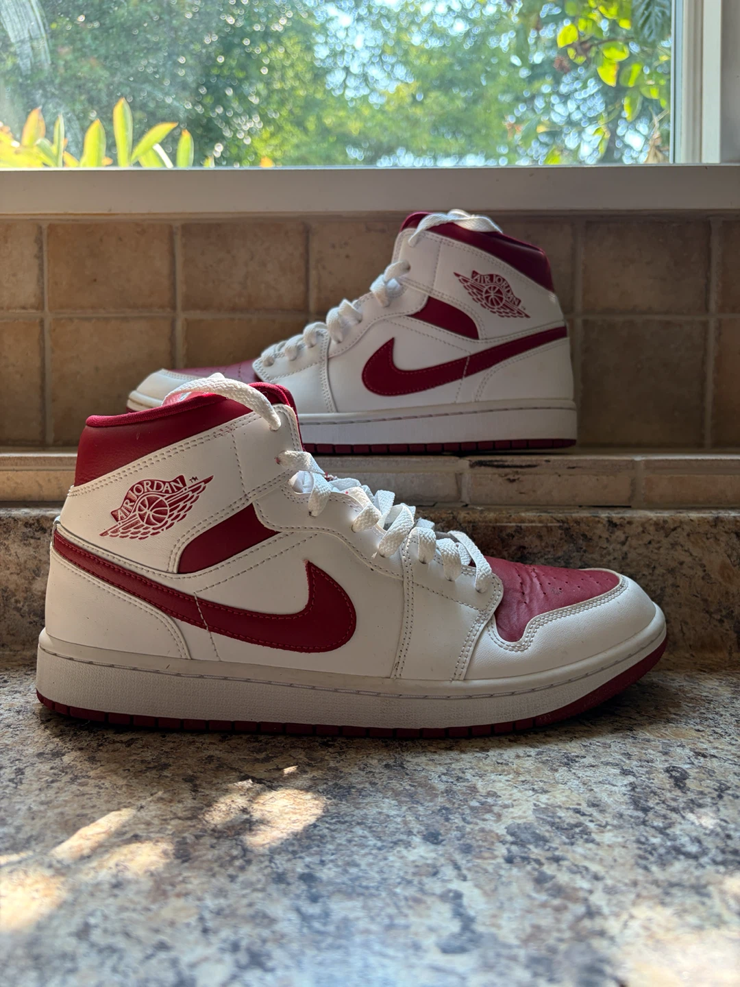 Air Jordan 1 Mid White Red Sneakers