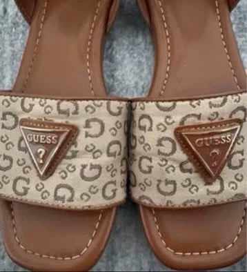 Guess sandals (Like new) (Size 7) (Authentic) - photo 2