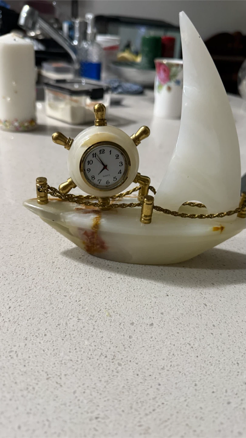 Sailboat Desk Clock - photo 3