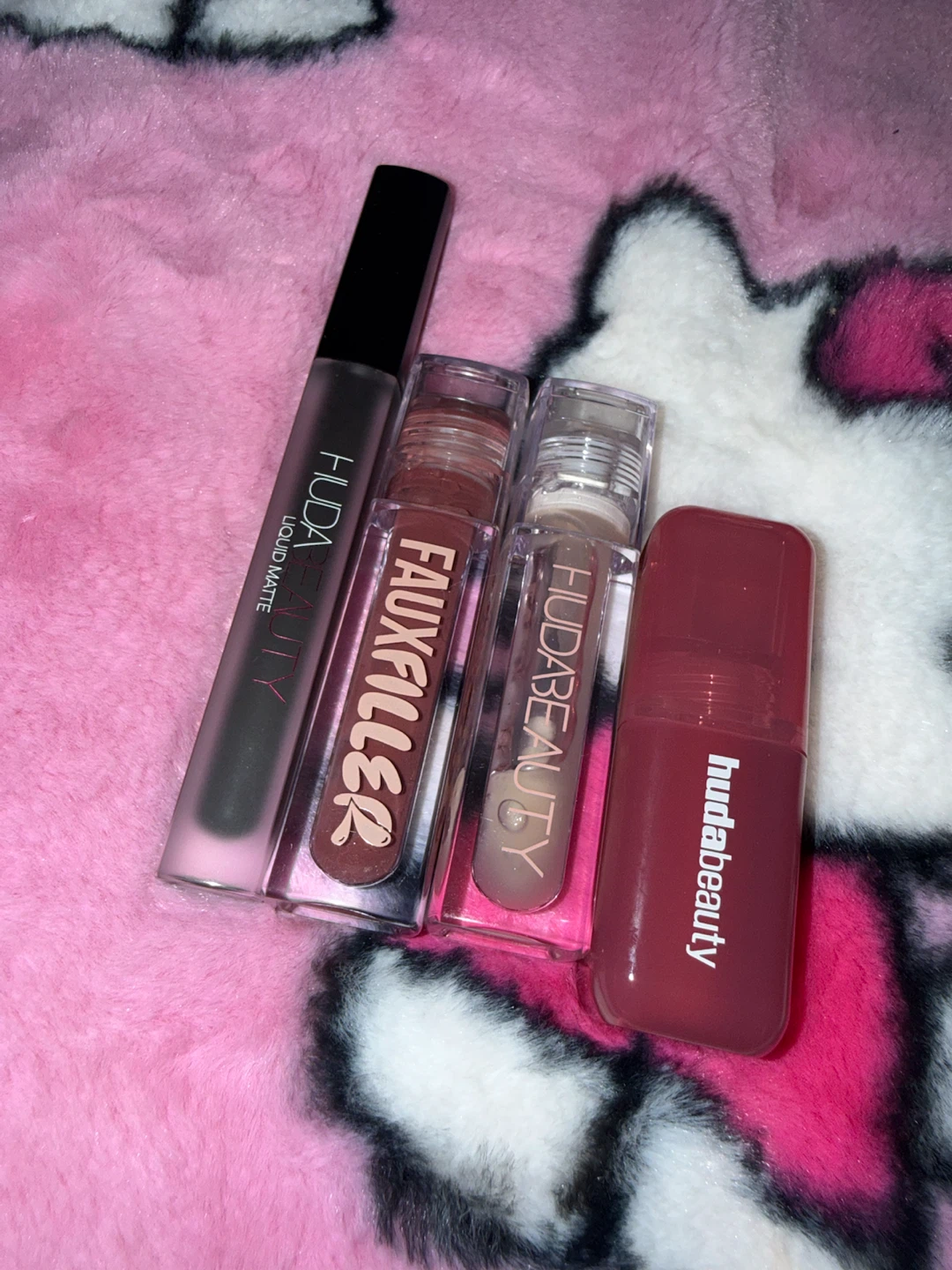 NEW HUDA BEAUTY MAKEUP PRODUCTS