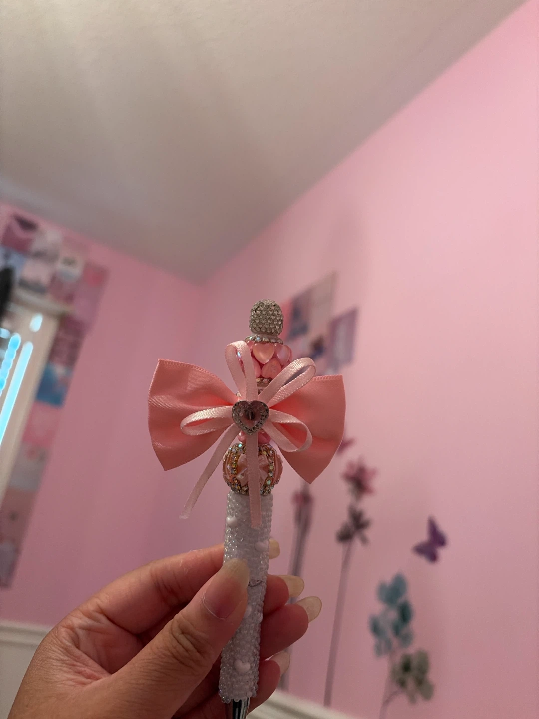 Pretty Rhinestone & Bow Pen