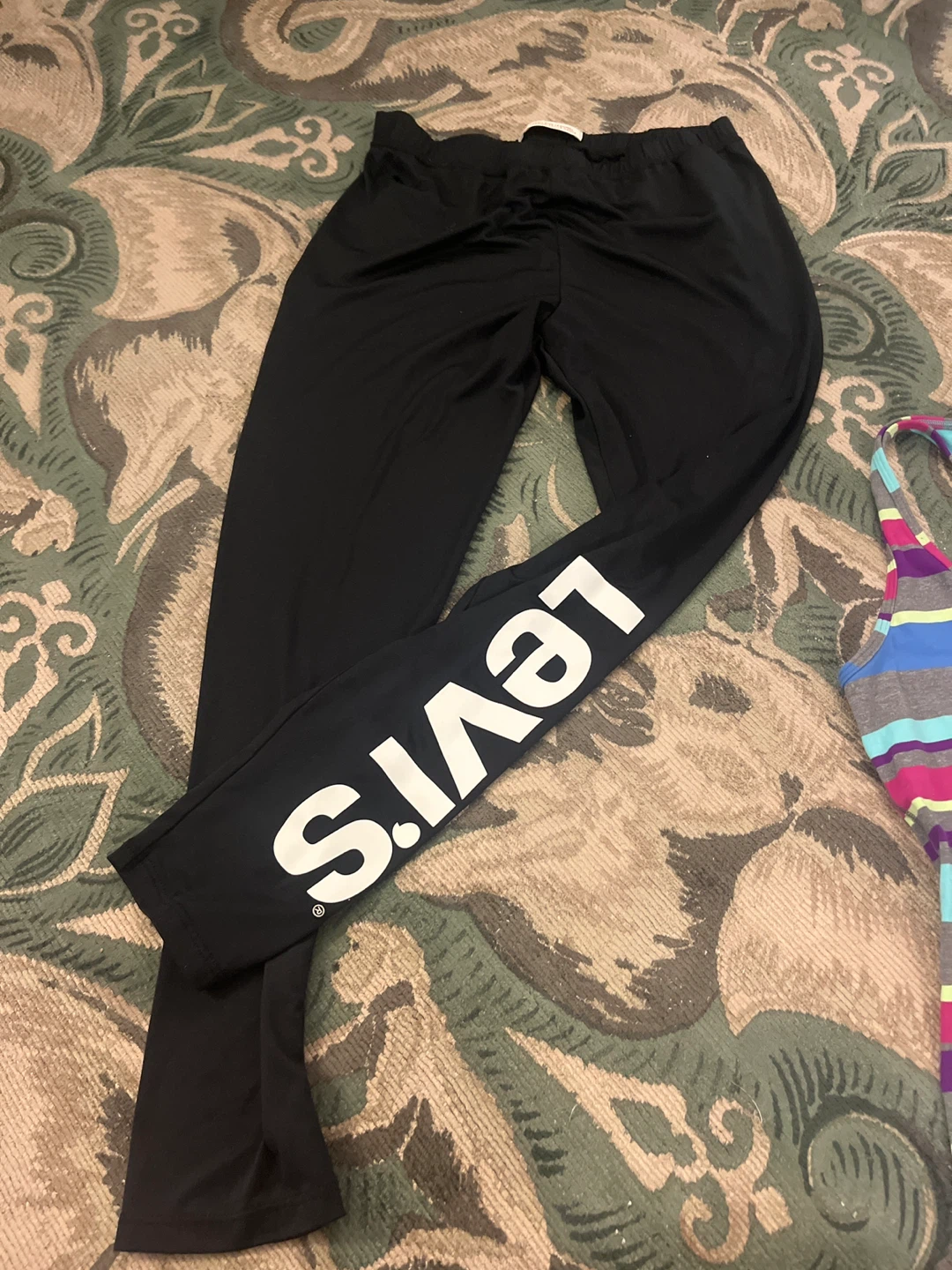 Ivivva Girls Athletic Tank Top and Levi's Leggings Set - photo 5