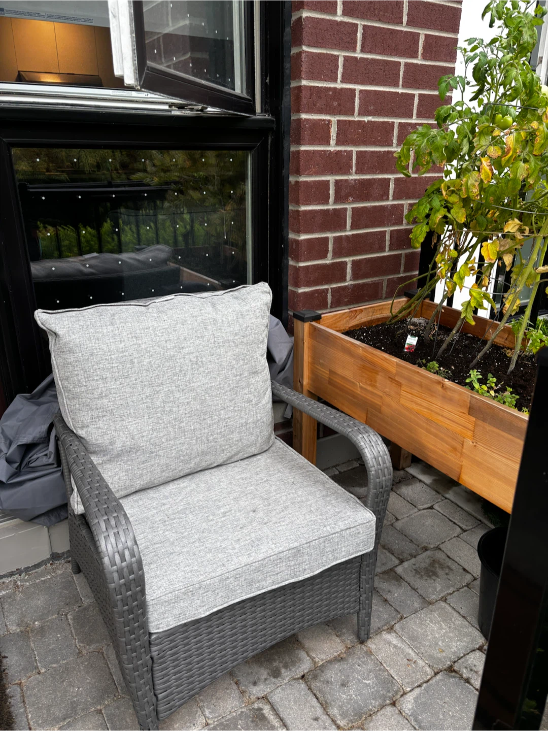 .  Hardly used patio set - photo 3