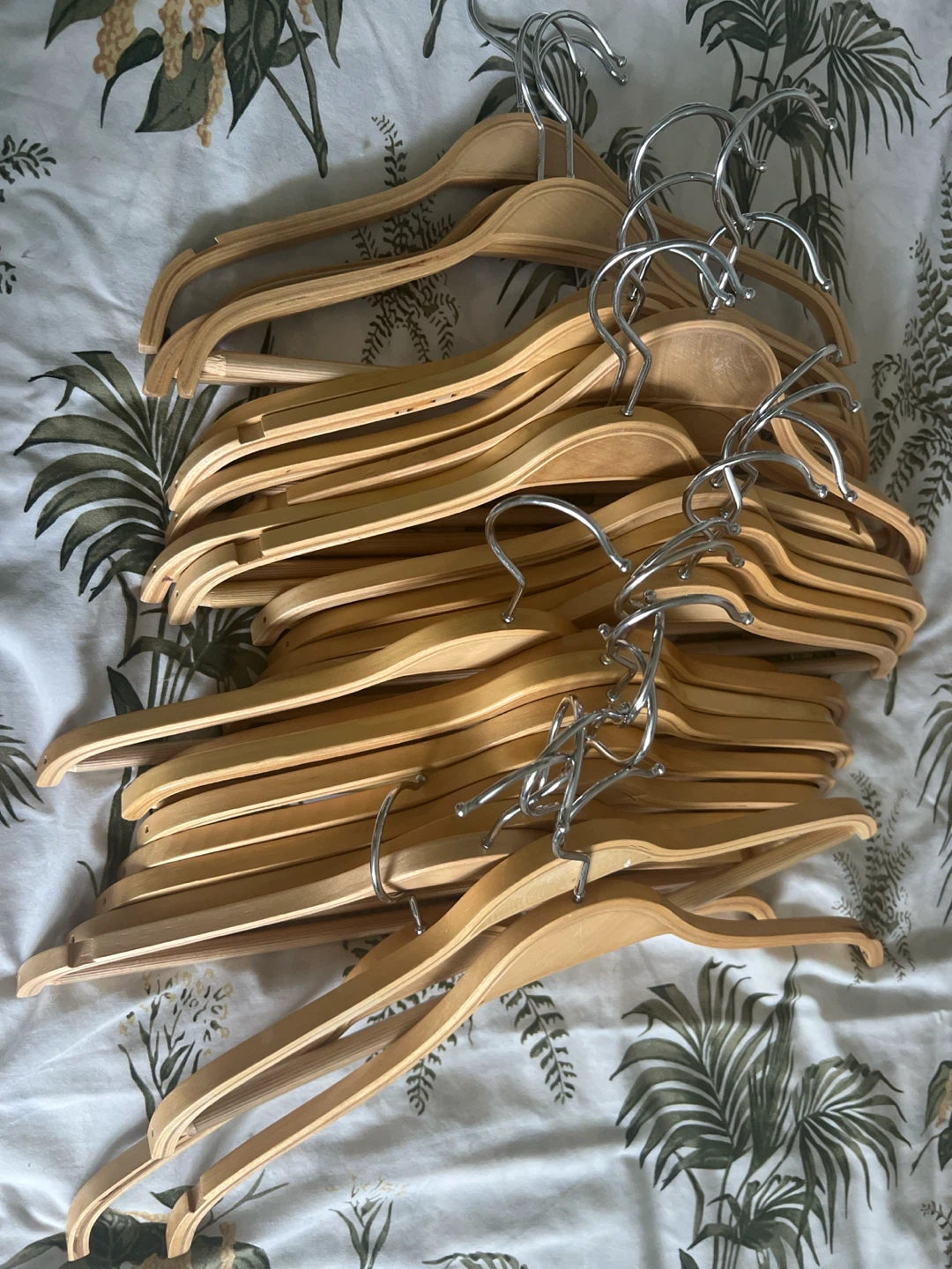 Wooden Hangers - Pack of 15+
