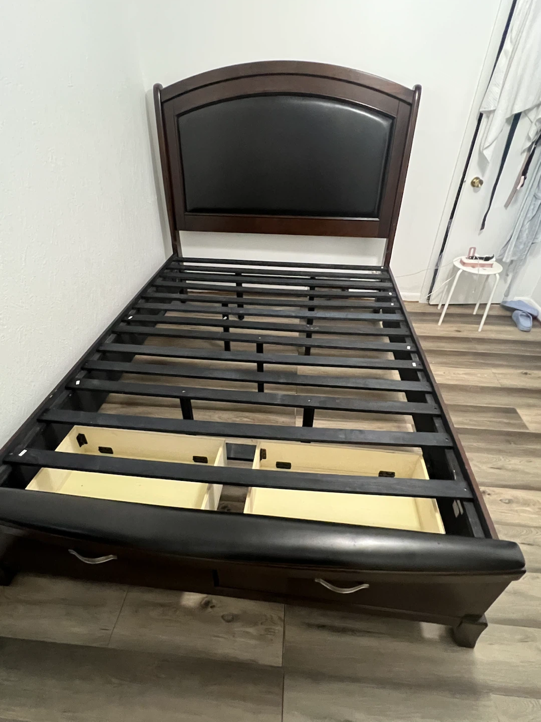 Queen size bed