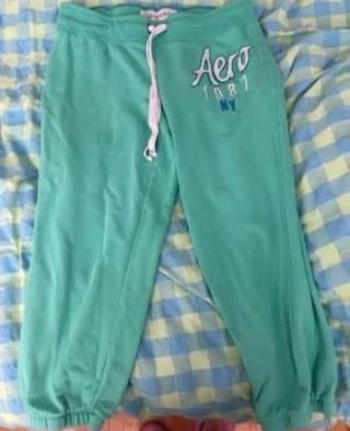 Aeropostale shirt and pants (Like new) (Medium) (Free) - photo 4