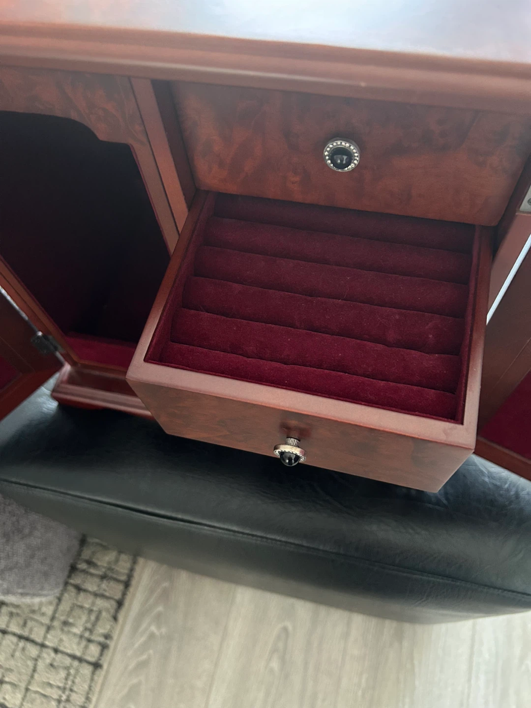 Wooden Jewellery Box with Mirrored Doors - photo 4